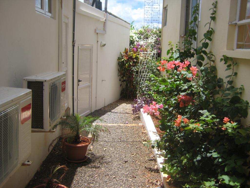 Le Cactus Guest House Mauritius Exterior photo